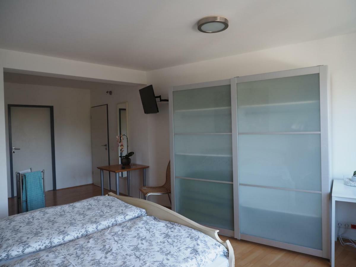 B8 - Just A Private Accommodation Ντίσελντορφ Εξωτερικό φωτογραφία